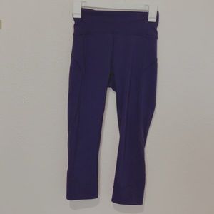 Lululemon purple cropped leggings size 4